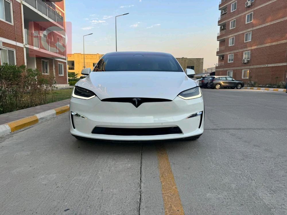 تسلا Model X